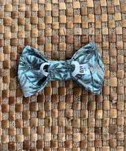 Load image into Gallery viewer, Turquoise Palms Bow Tie
