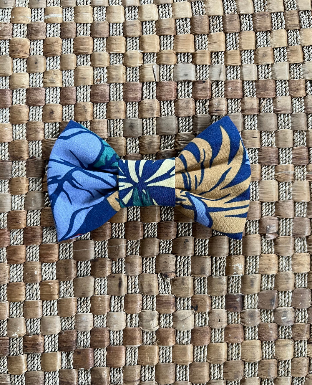 Blue Colorful Leaves Bow Tie
