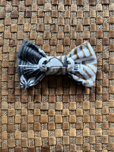 Load image into Gallery viewer, Grey Lahaina Bow Tie
