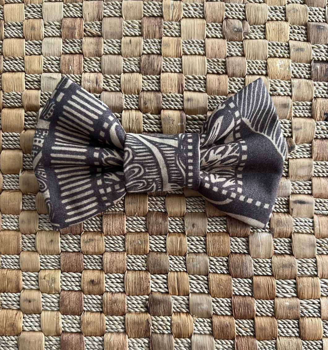 Hawaiian Fall Vibes Bow Tie