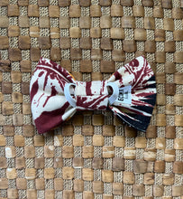 Load image into Gallery viewer, USC Bow Tie
