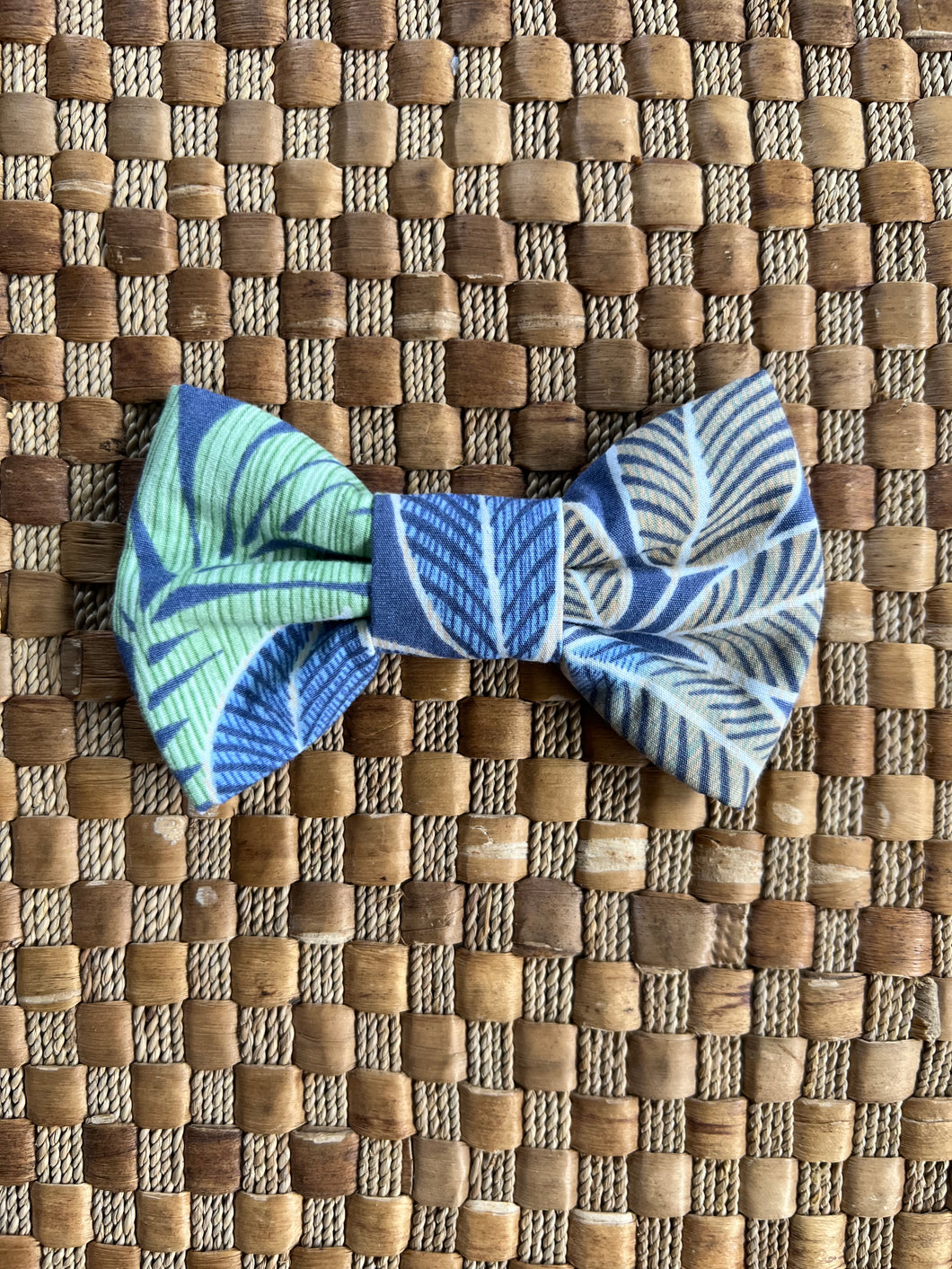Blue Tropical Leaves Bow Tie