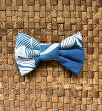 Load image into Gallery viewer, Beautiful Blue Bow Tie
