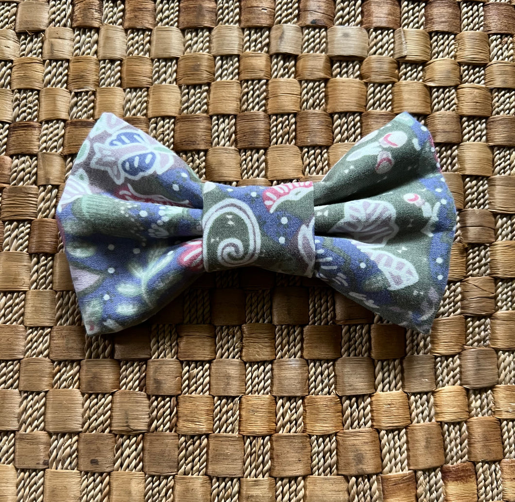 Floral Quilt Bow Tie