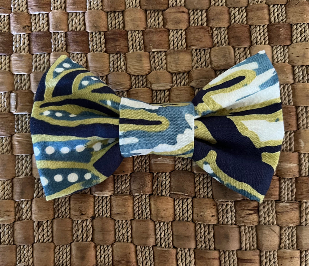 Neon Leaves Bow Tie