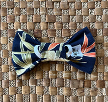 Load image into Gallery viewer, Japanese Bamboo Bow Tie
