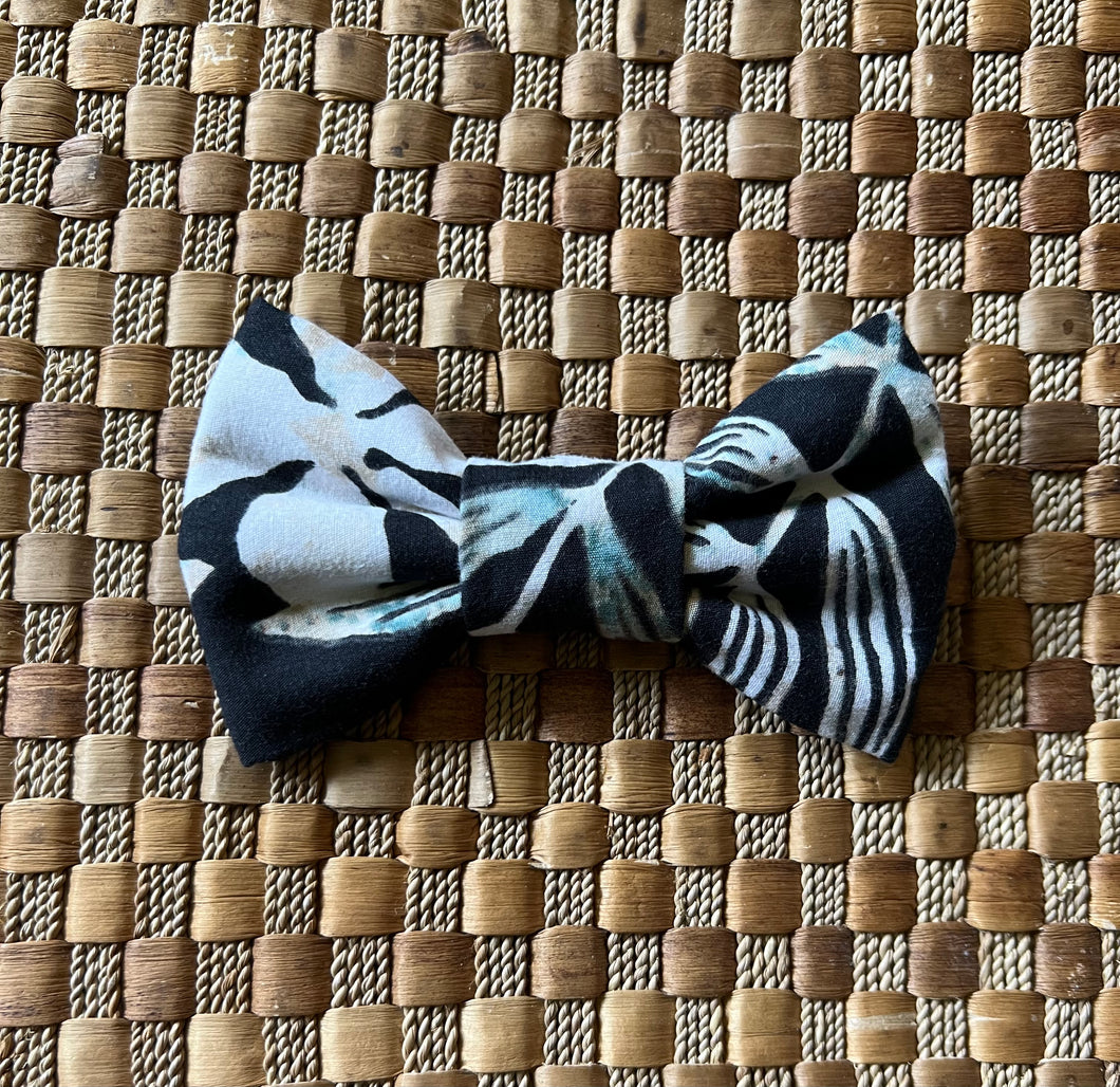 Black Abstract Flora Bow Tie