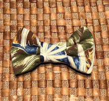 Load image into Gallery viewer, Panaewa Bow Tie
